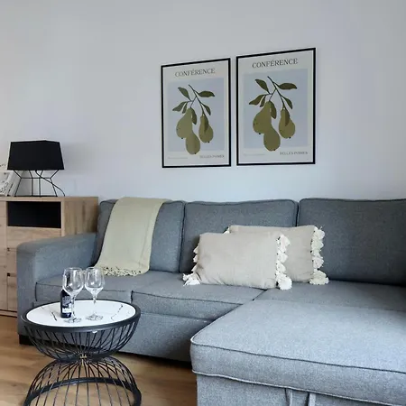 Familie Apartament *